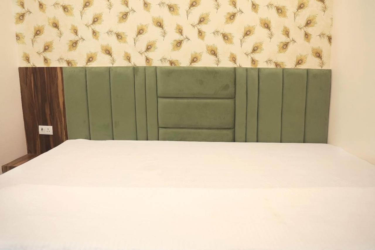Hotel Keshavam Inn Mathura Zewnętrze zdjęcie
